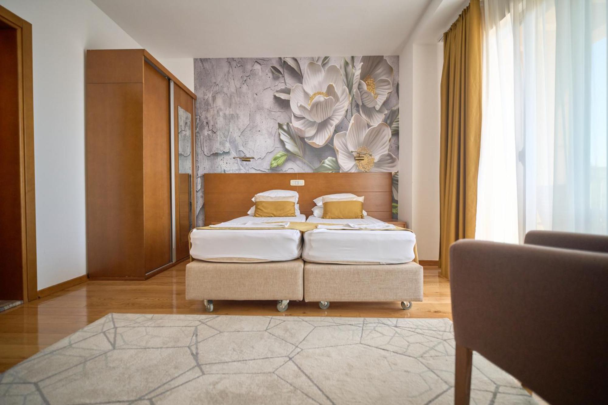 Hotel Petrovazzo Esterno foto