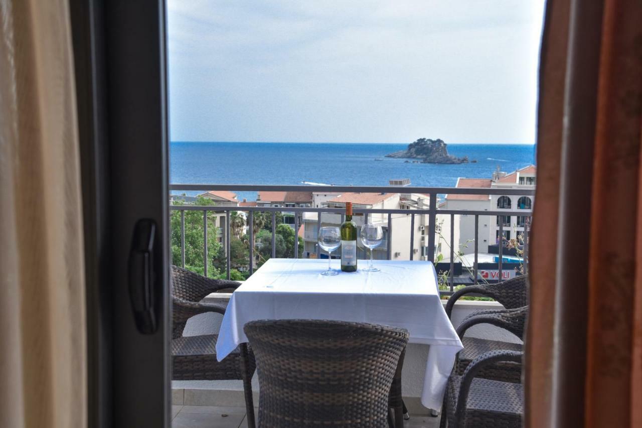 Hotel Petrovazzo Esterno foto